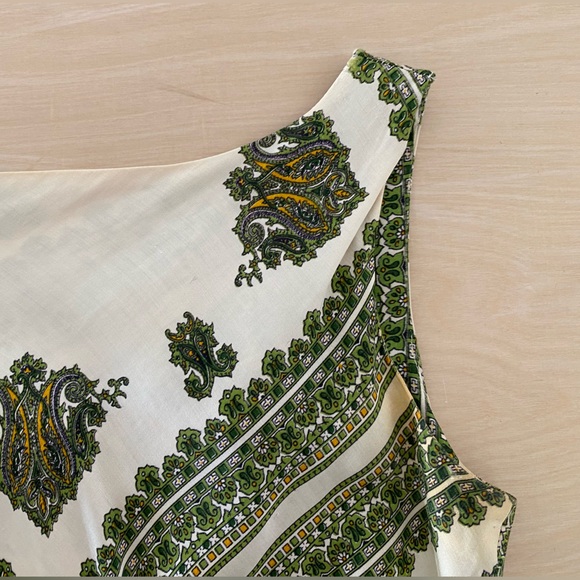 Vintage 1960s sleeveless satin cocktail dress green paisley motif pleated skirt - Picture 7 of 7